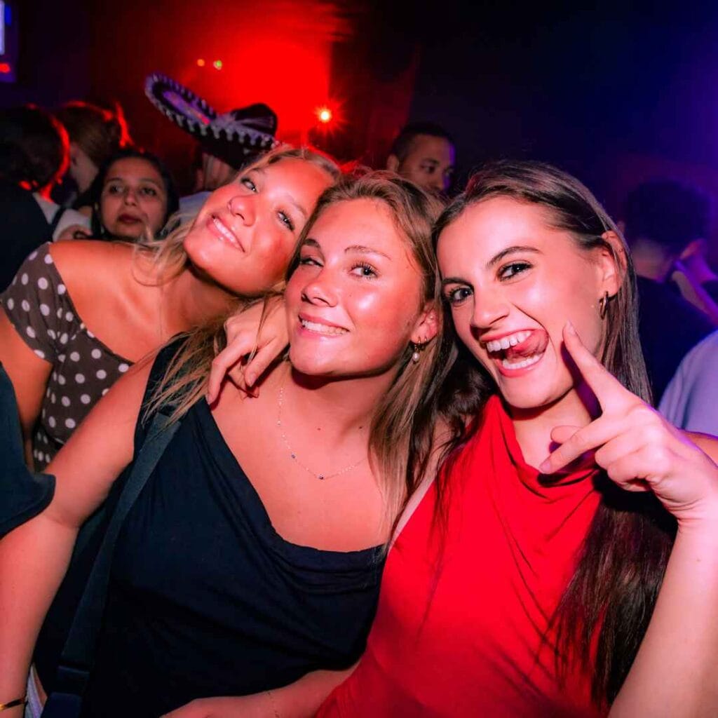 THEATRO (6)