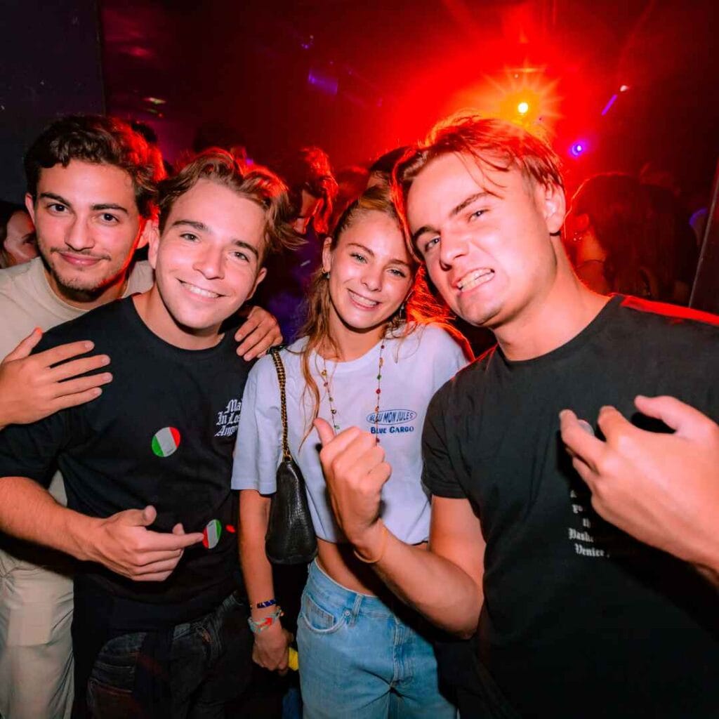 THEATRO (8)